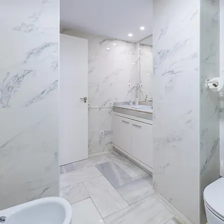 Apartment Located In Puerto Marina With Sea Views, First Line Of Beach. *